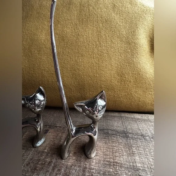 SET OF 2 Chrome Long Tailed Cat Ring Holder Mcm Vintage - Picture 8 of 14